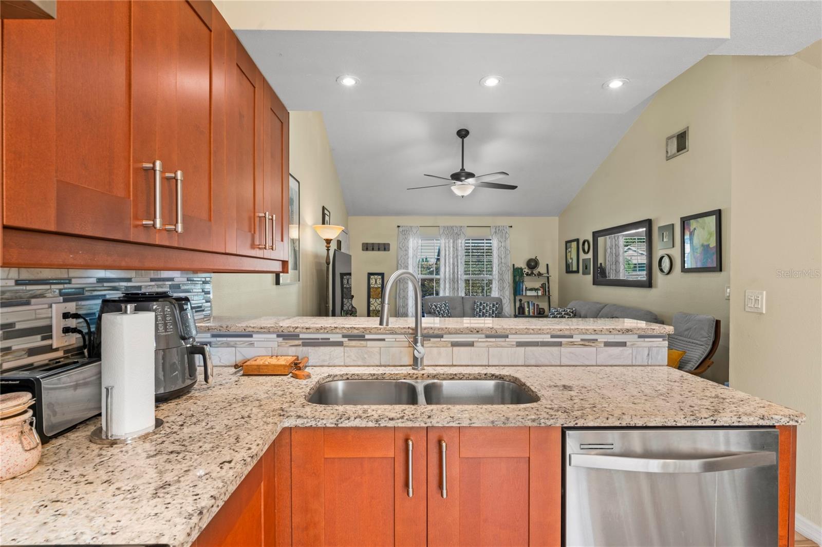 6424 SPRING FLOWER DR #24 — photo 11