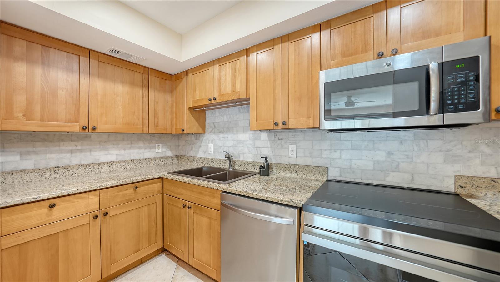 631 N ORANGE AVE #208 — photo 10