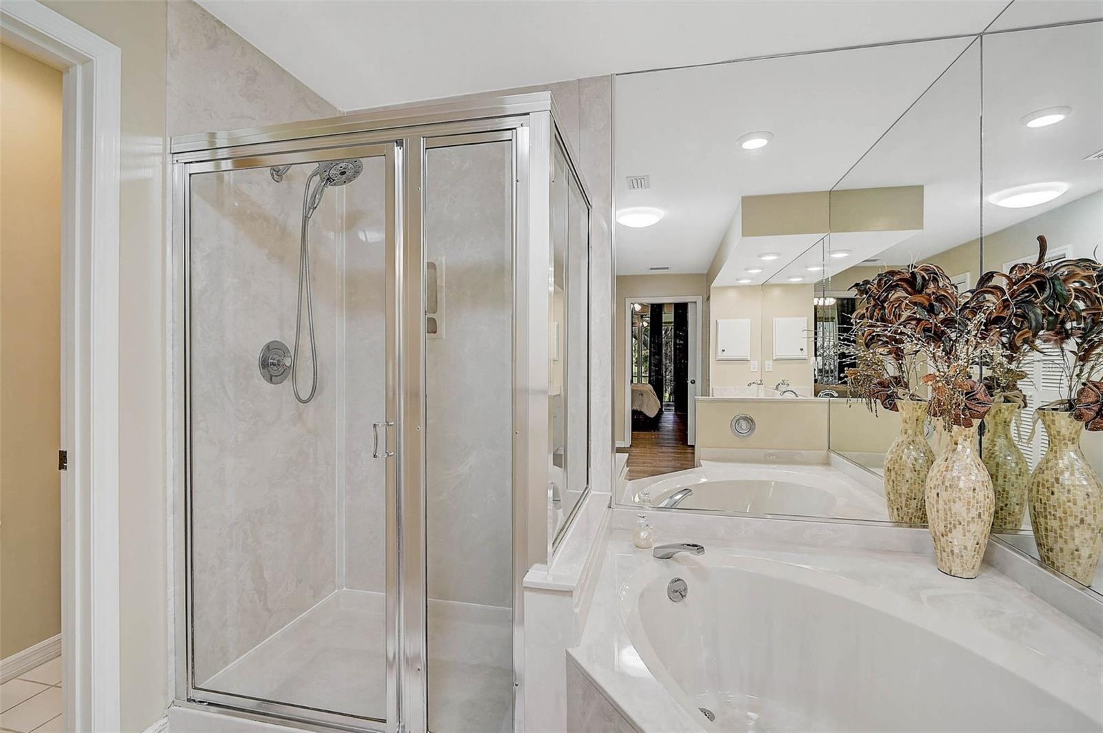 7341 GOLF POINTE CIR — photo 23