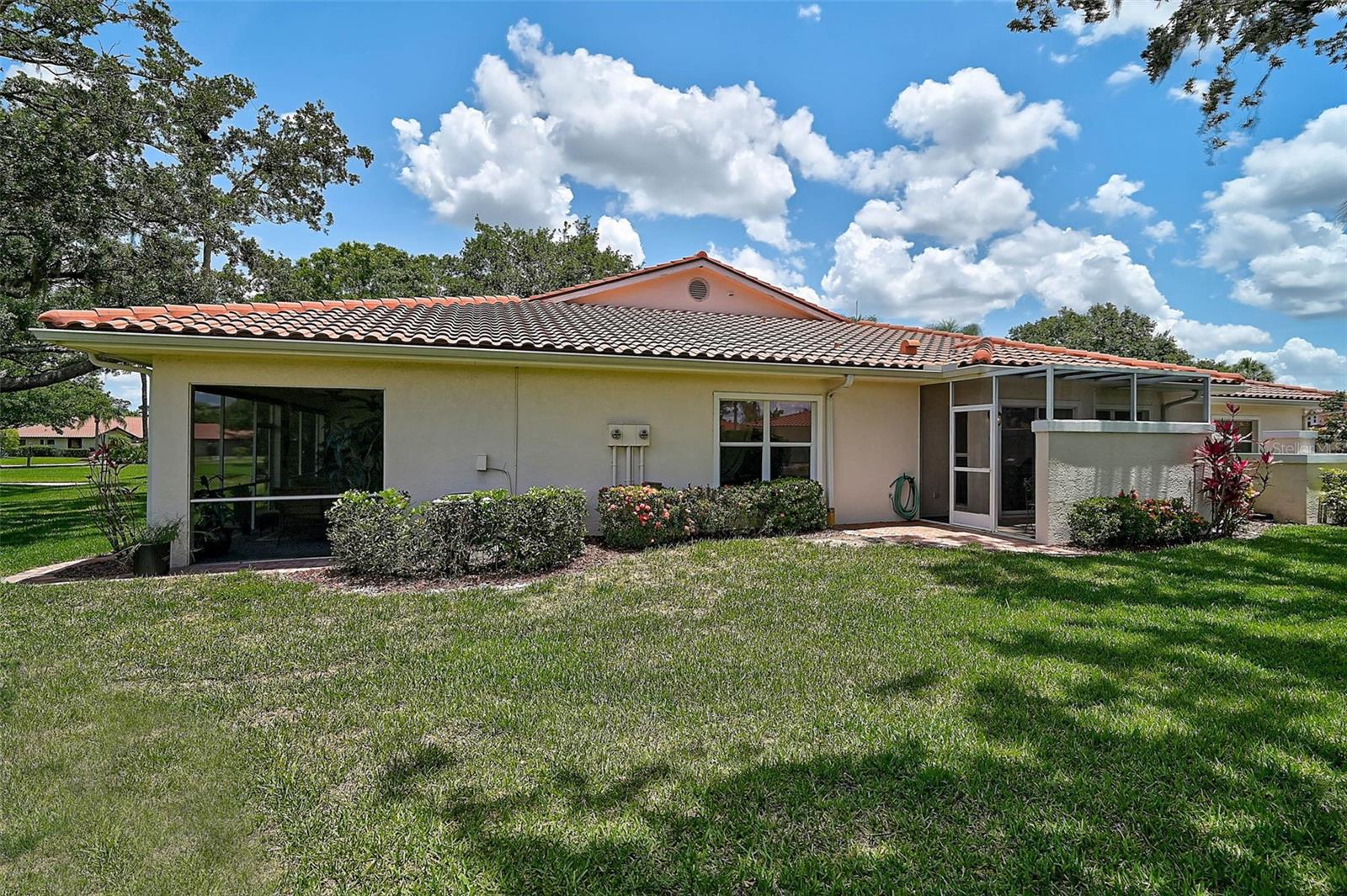 7341 GOLF POINTE CIR — photo 38