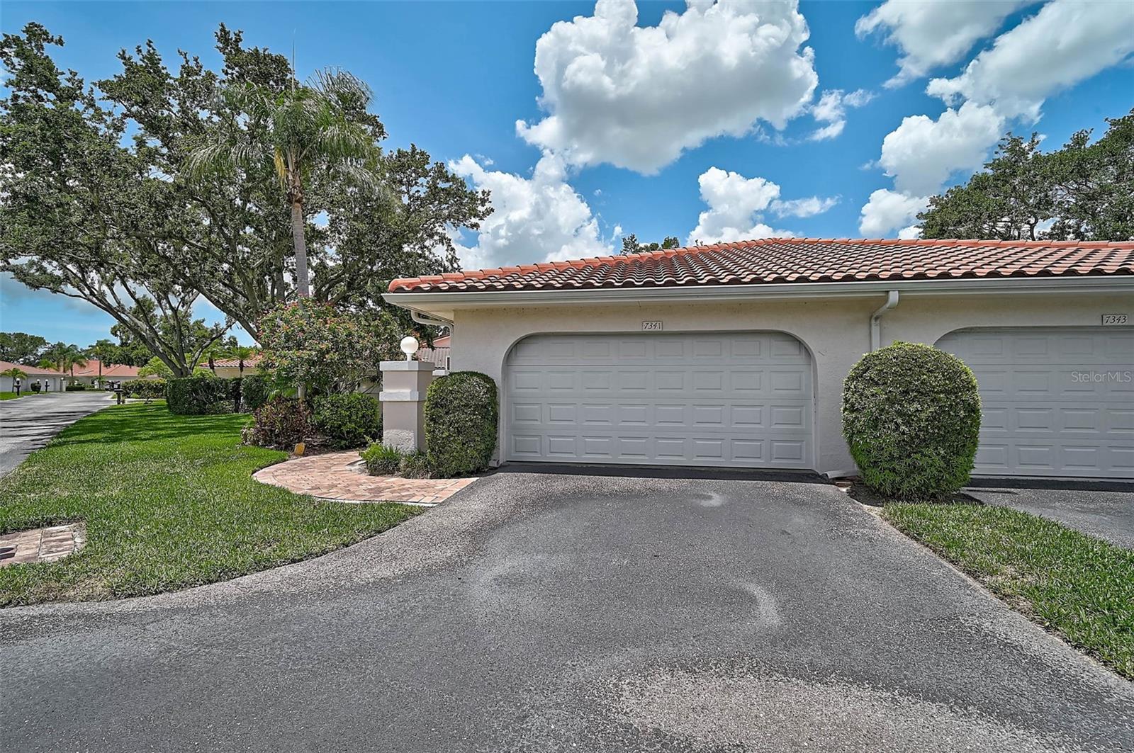 7341 GOLF POINTE CIR — photo 4
