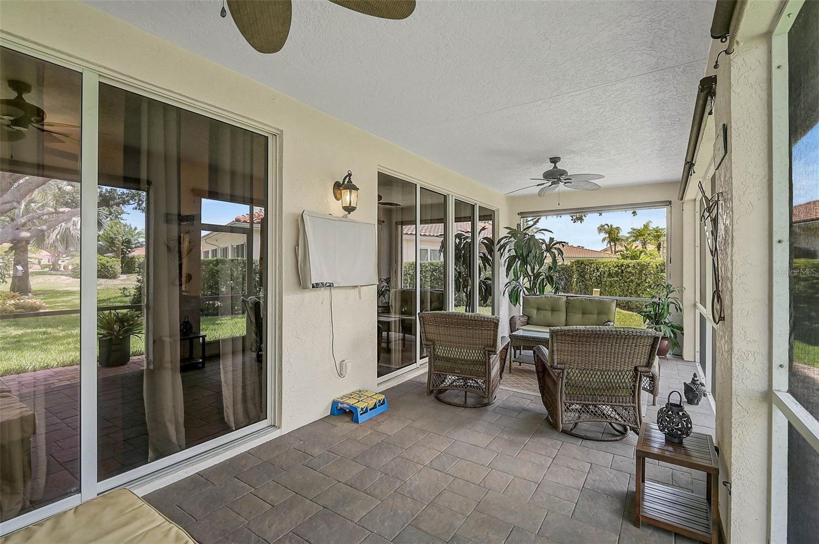 7341 GOLF POINTE CIR — photo 37