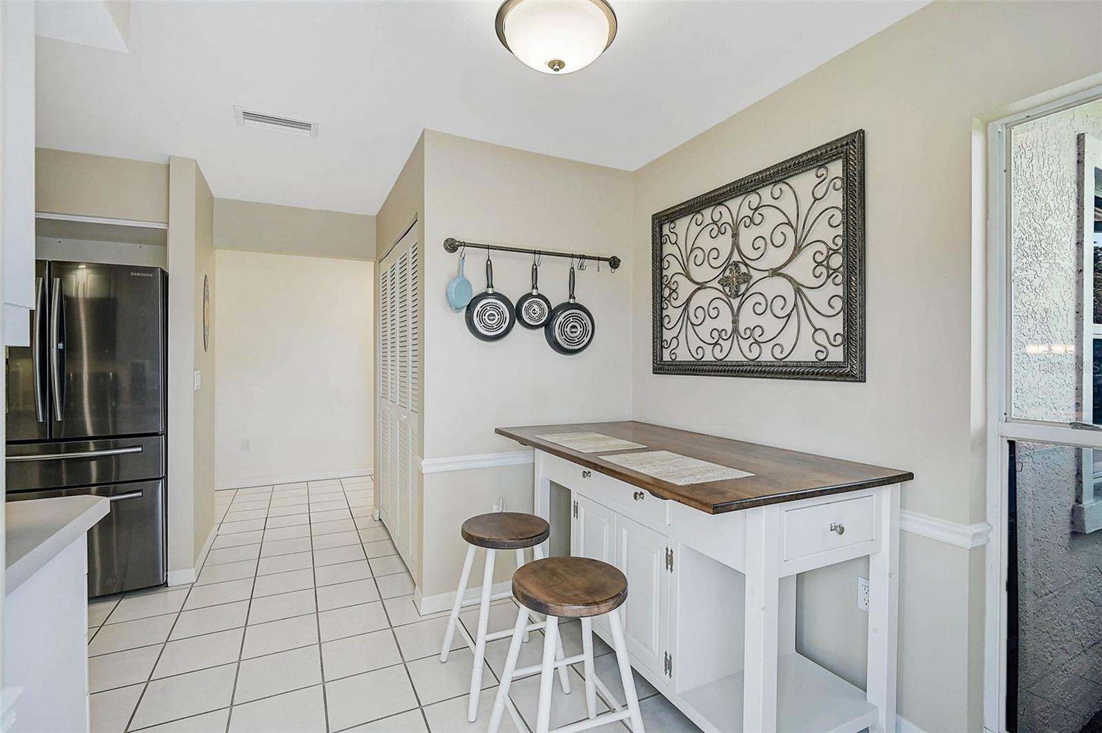 7341 GOLF POINTE CIR — photo 14