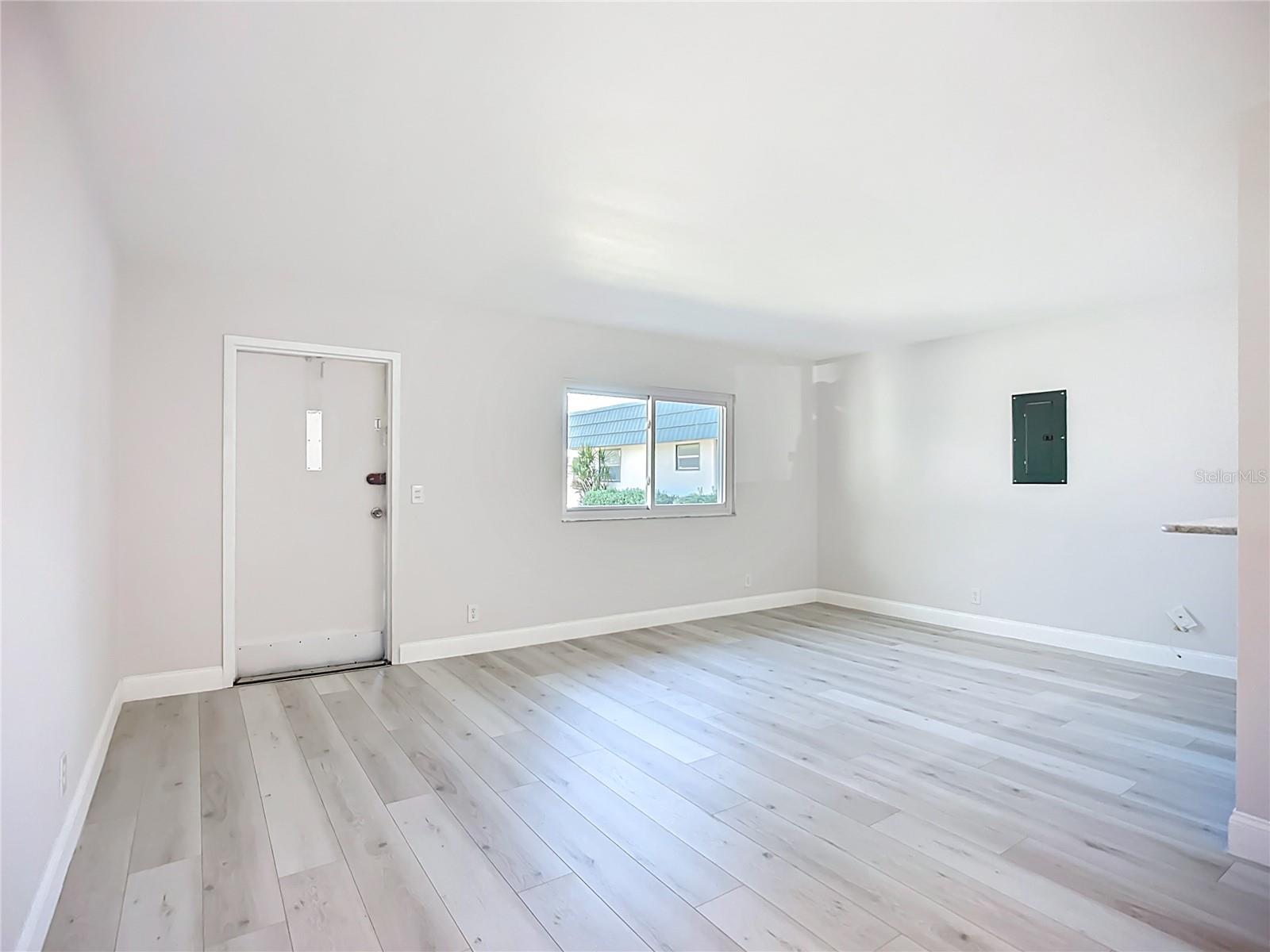 1811 BEDFORD LN #166 — photo 15