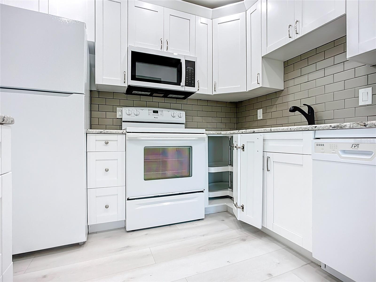 1811 BEDFORD LN #166 — photo 9