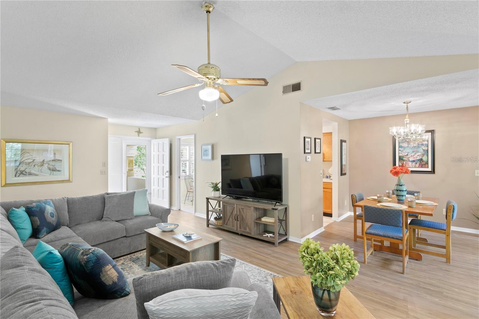 10823 INDIAN HILLS CT #33 — photo 5