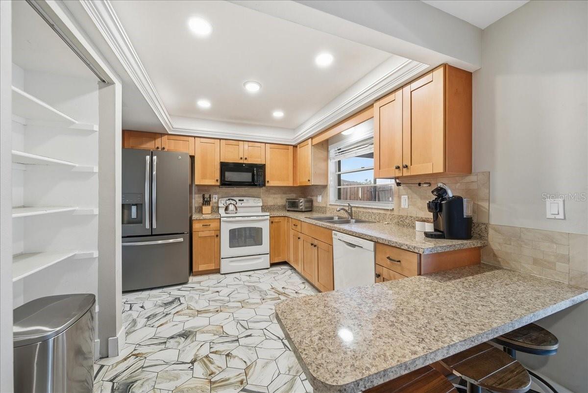 5883 WHISTLEWOOD CIR — photo 12