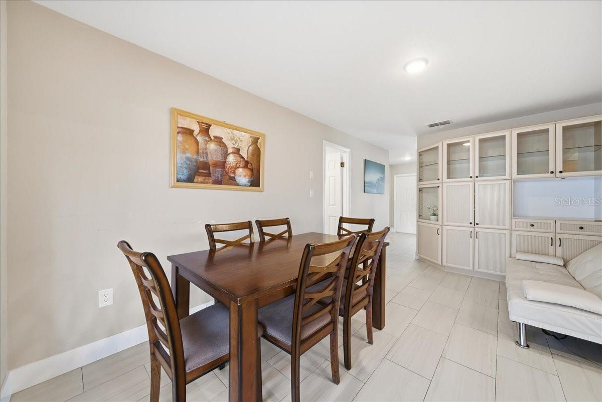 5883 WHISTLEWOOD CIR — photo 18