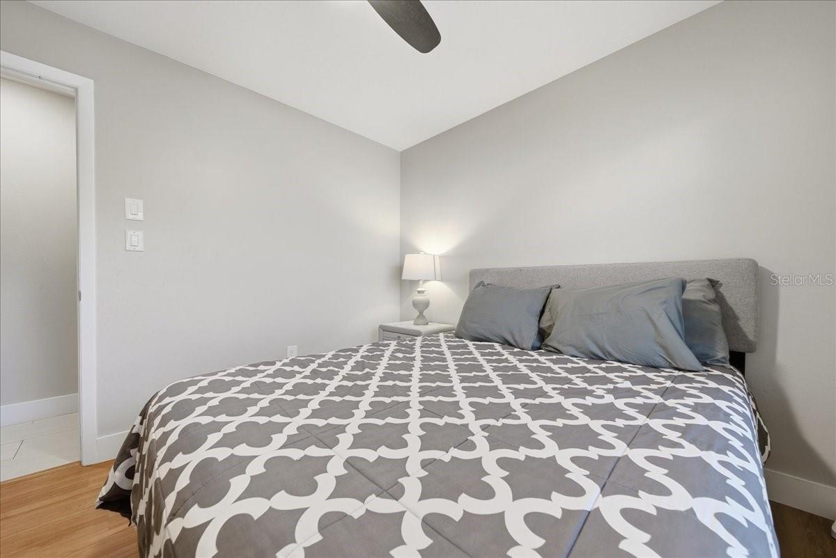 5883 WHISTLEWOOD CIR — photo 33