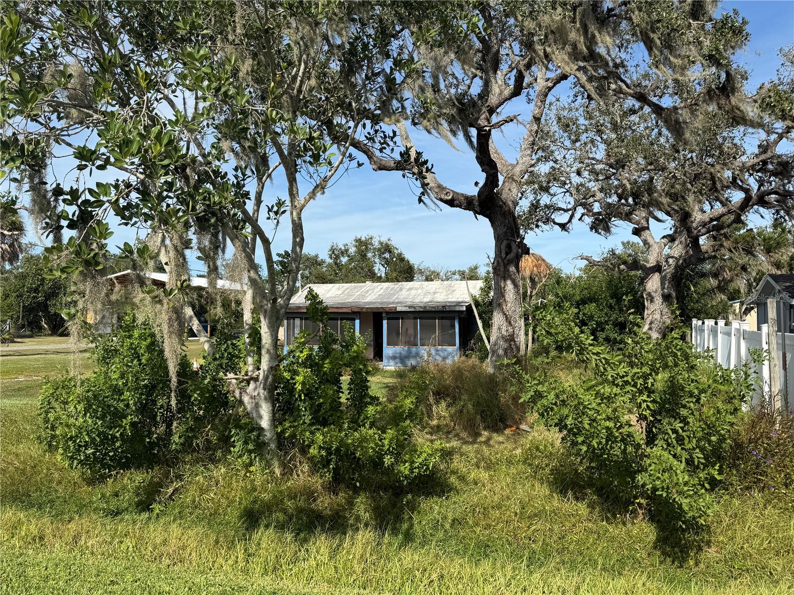 916 PINEY POINT RD — photo 11