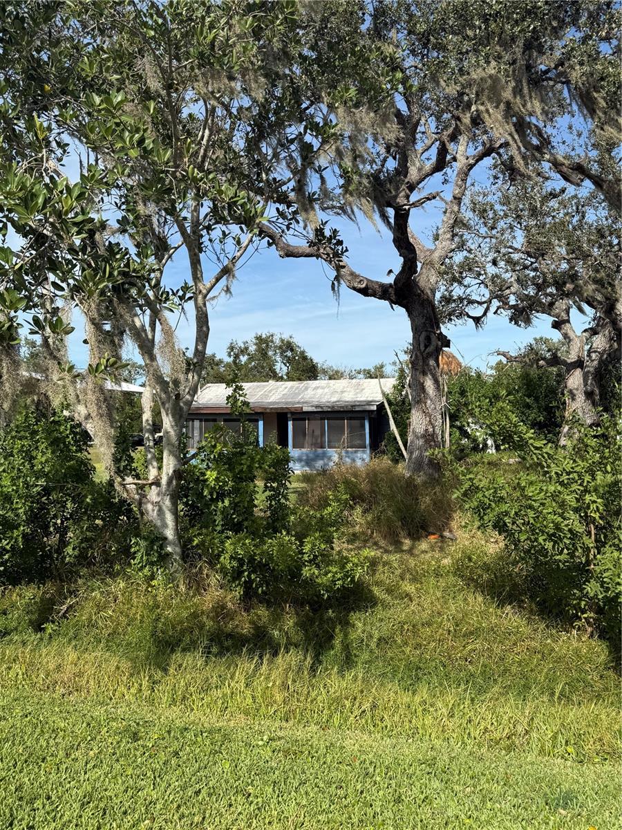 916 PINEY POINT RD — photo 10