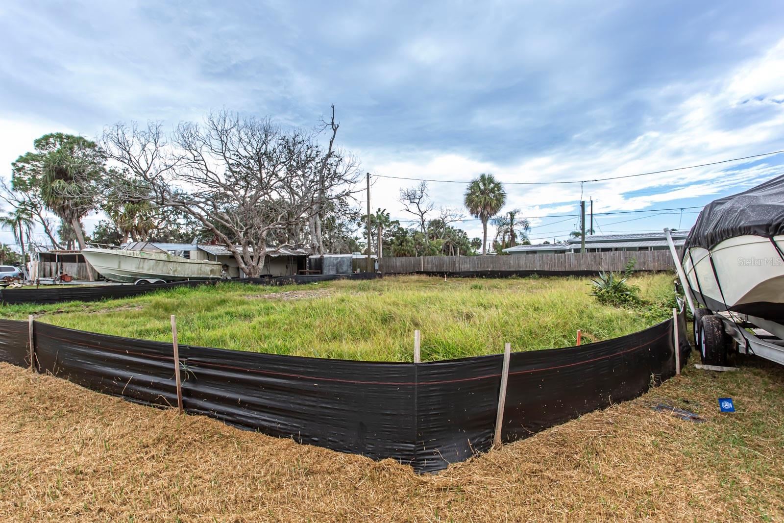 6813 GARDEN DR — photo 3