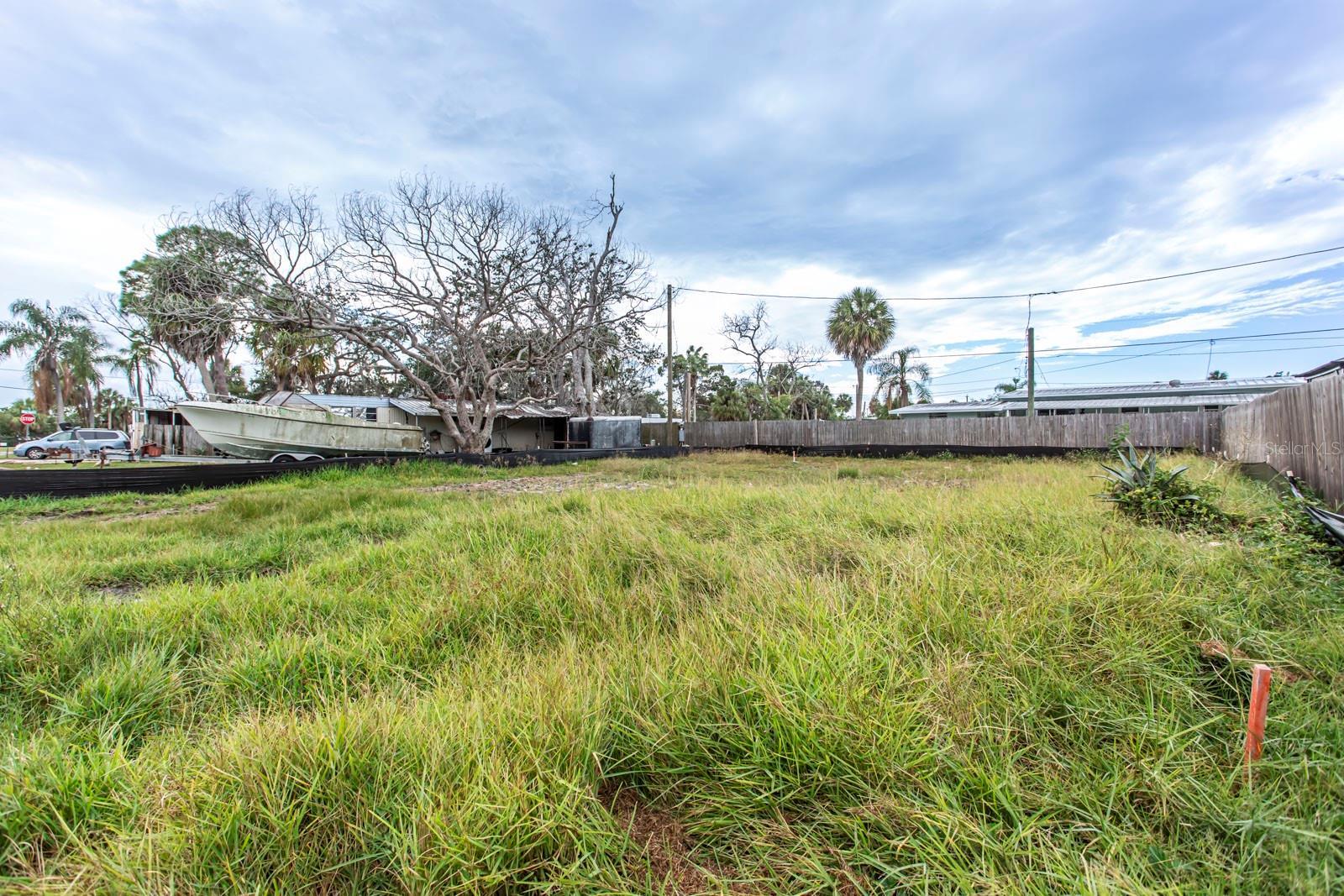 6813 GARDEN DR — photo 4