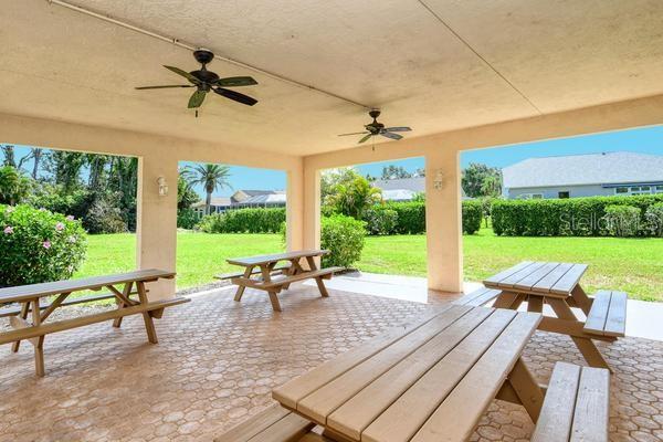 9528 HAWKSMOOR LN — photo 41