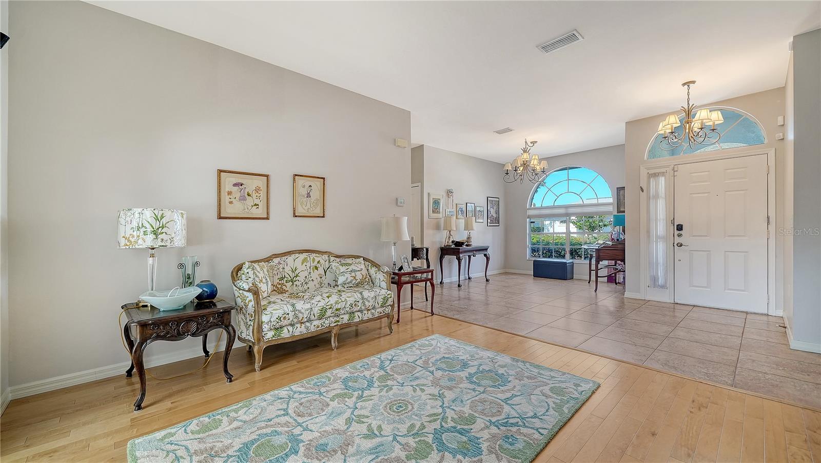 9528 HAWKSMOOR LN — photo 8