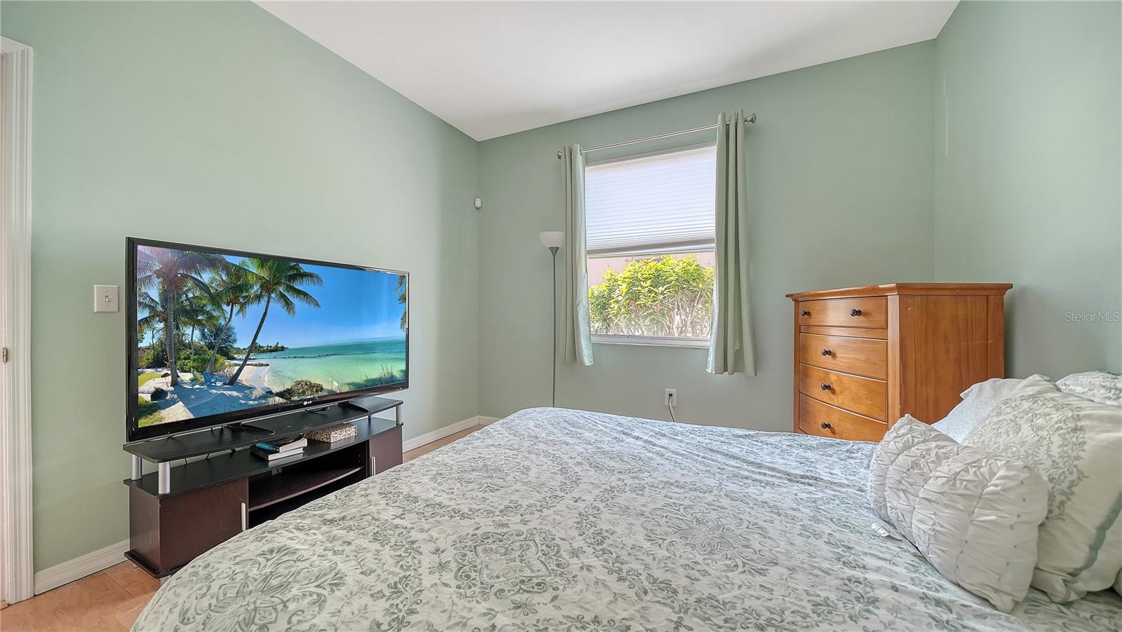 9528 HAWKSMOOR LN — photo 27