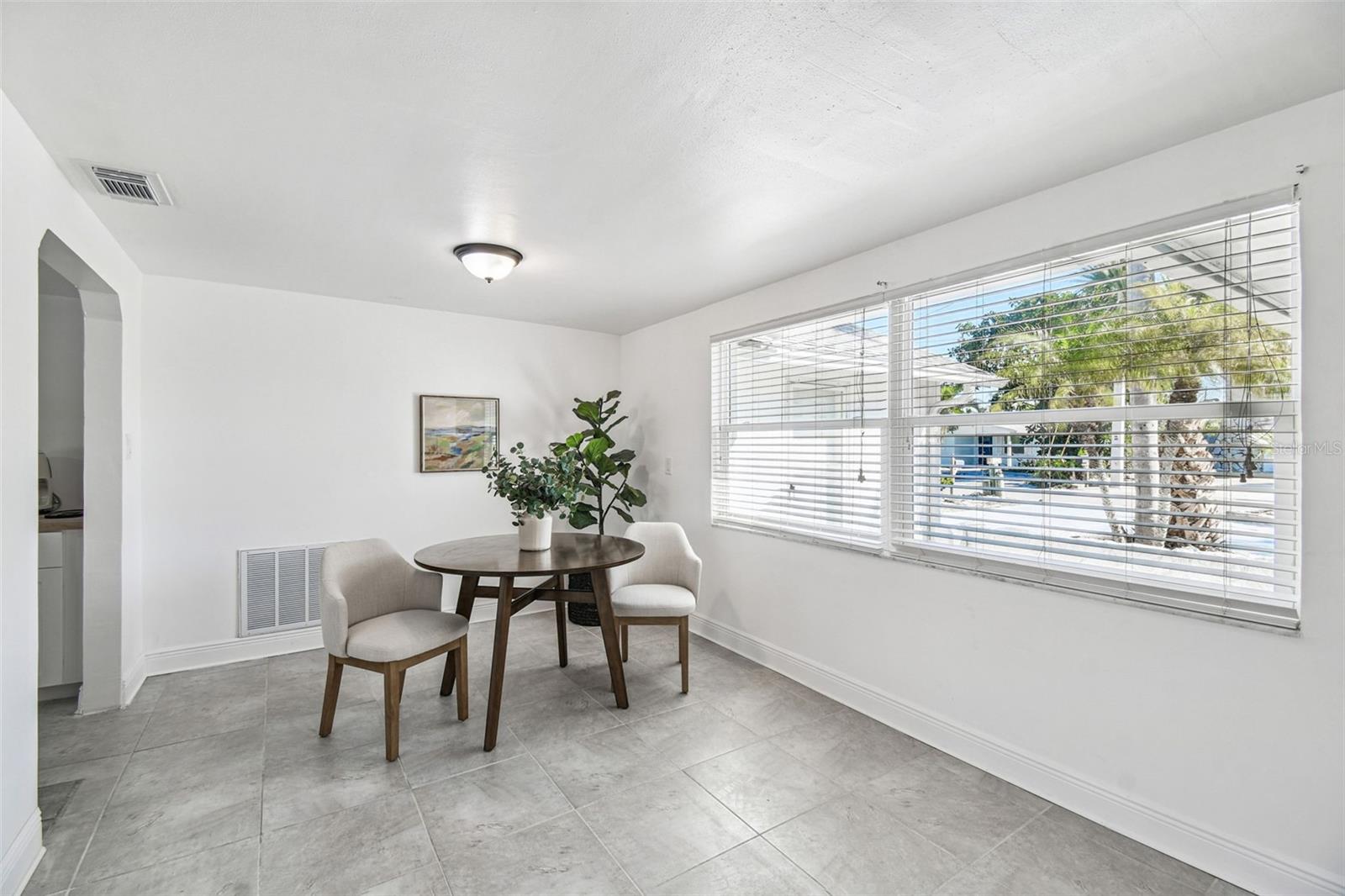 13711 ALLYN DR — photo 19