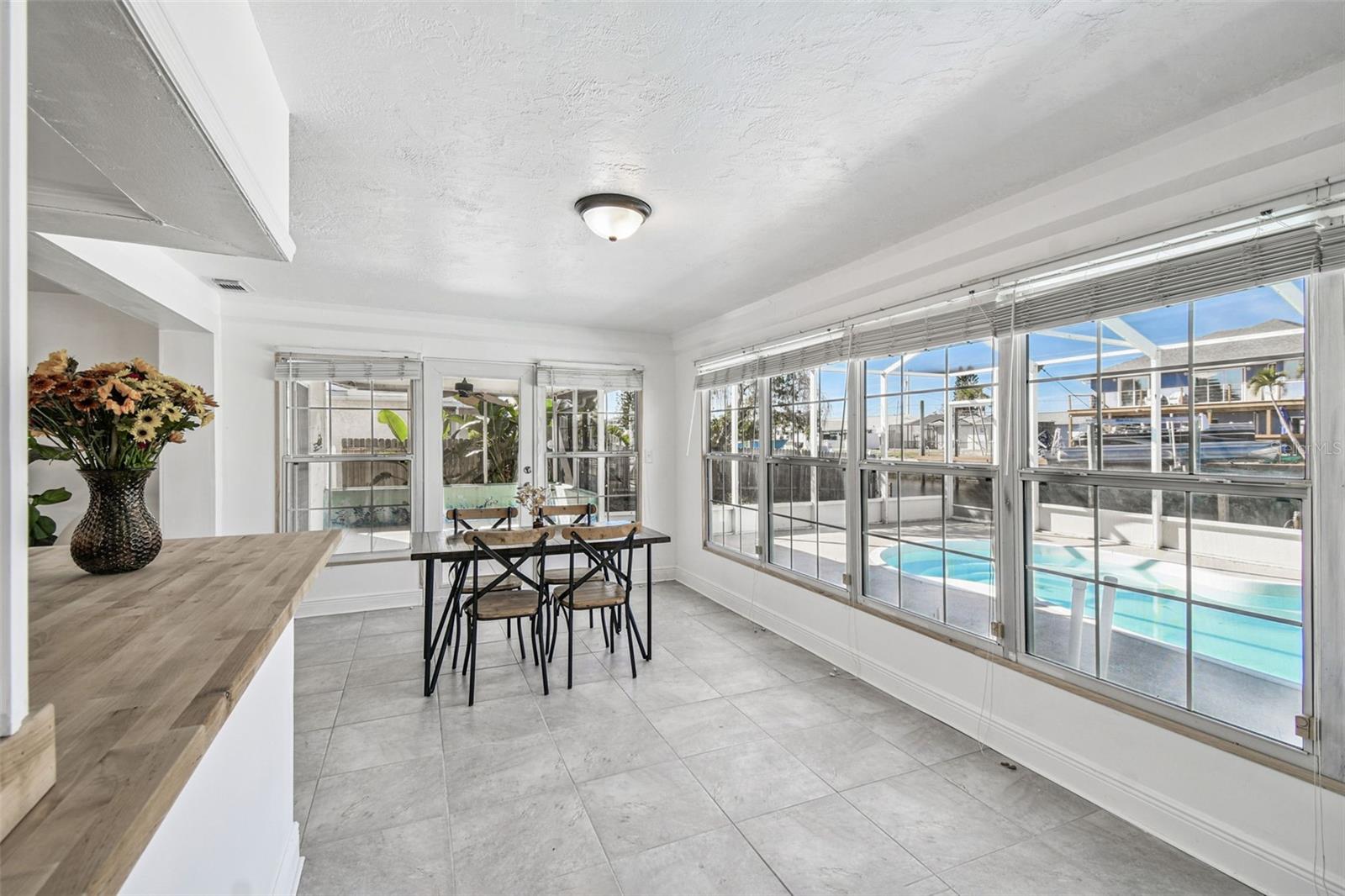 13711 ALLYN DR — photo 18
