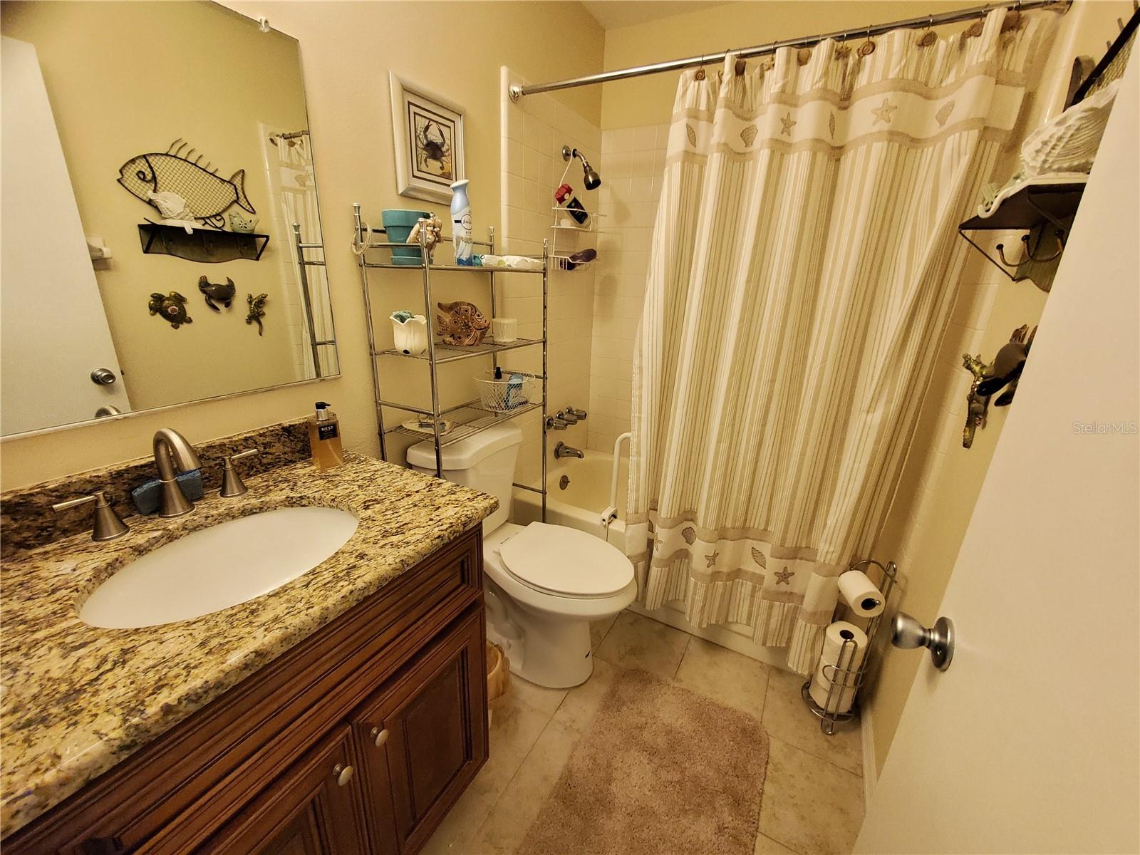 1907 CANTERBURY LN #14 — photo 18