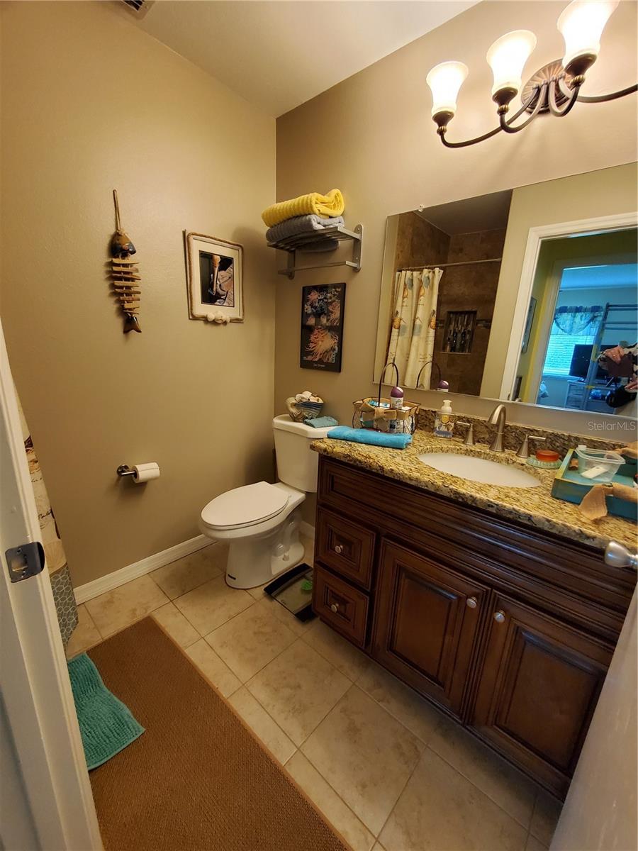 1907 CANTERBURY LN #14 — photo 15