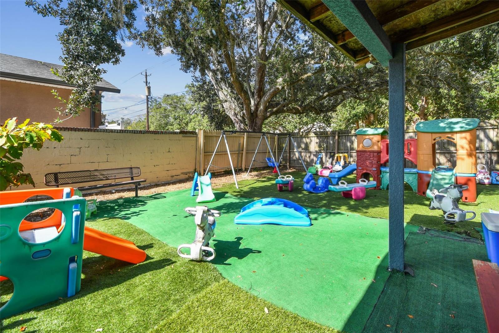9912 N MYRTLE ST — photo 44