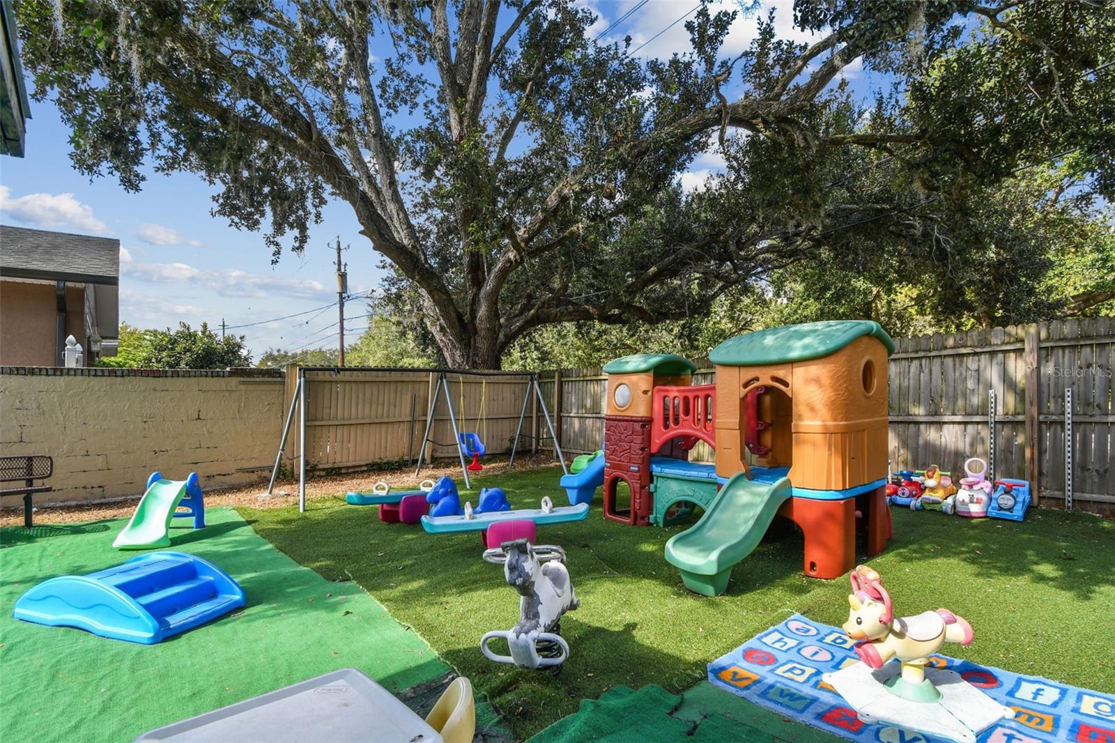 9912 N MYRTLE ST — photo 48