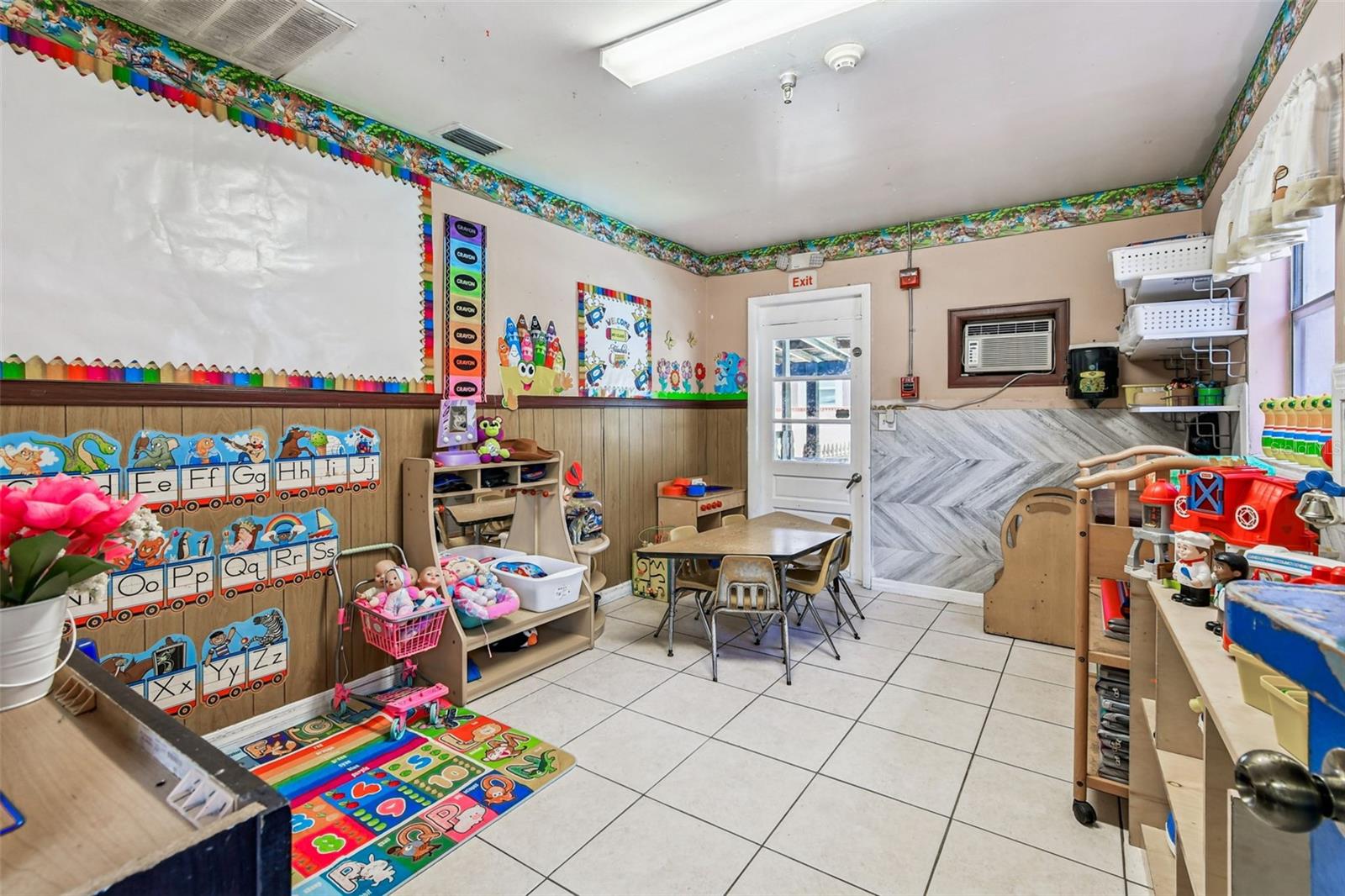 9912 N MYRTLE ST — photo 28