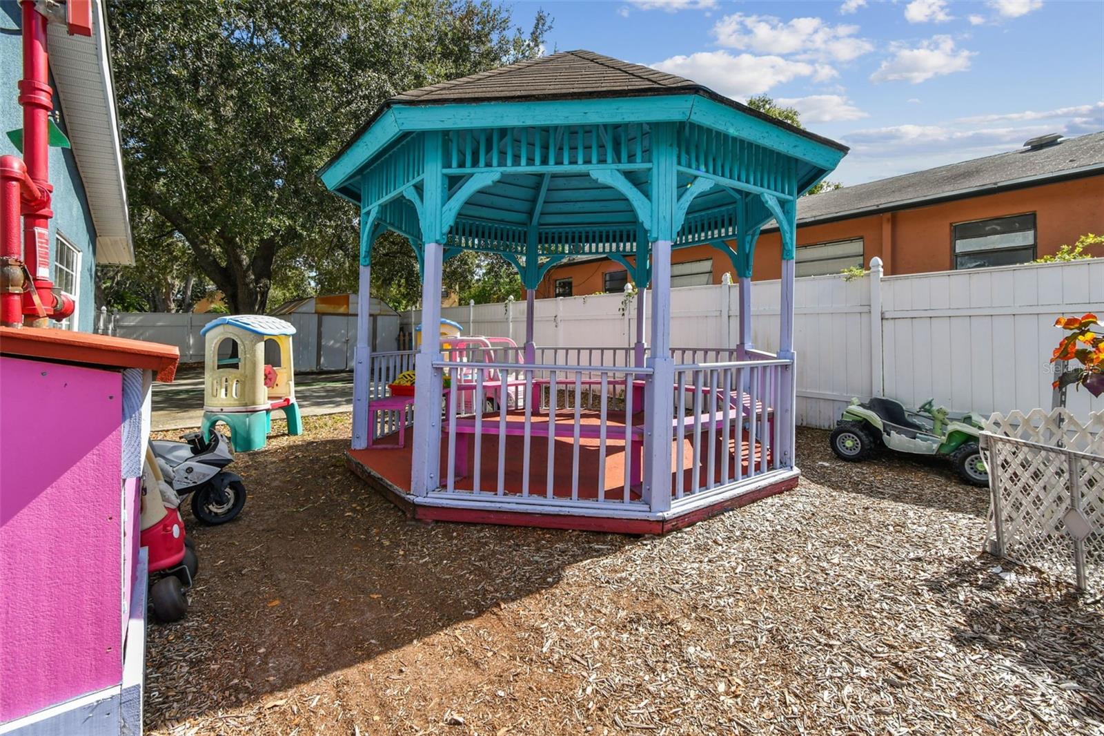 9912 N MYRTLE ST — photo 35