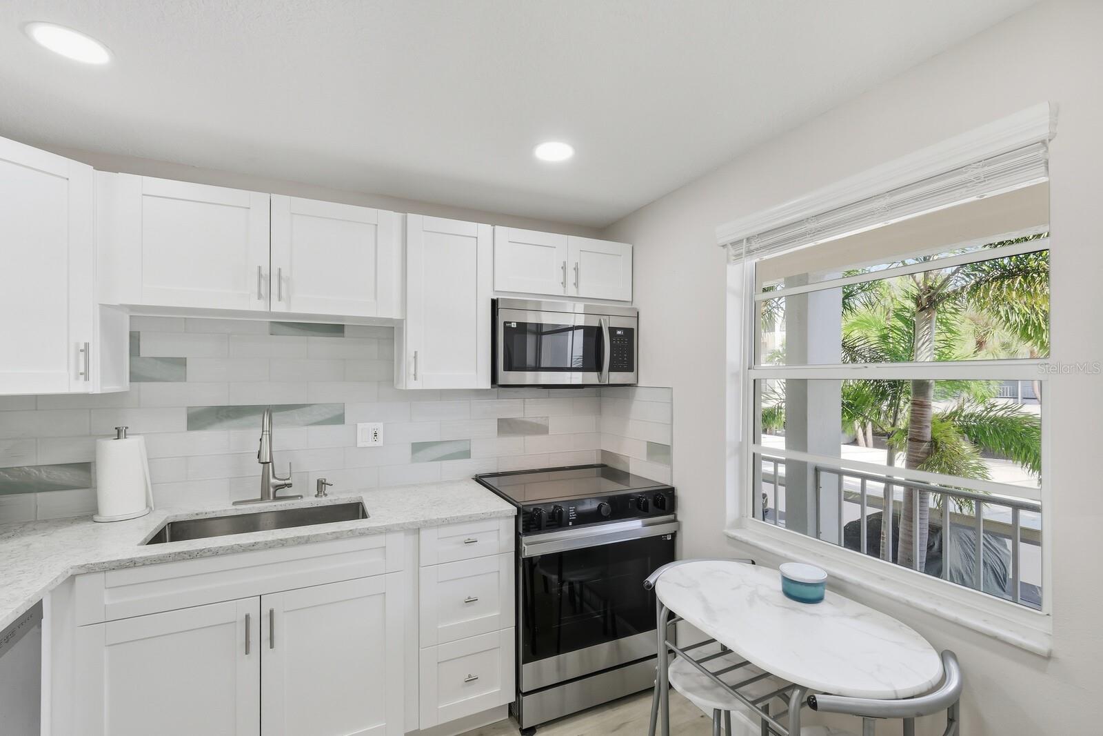 4380 EXETER DR #H202 — photo 12
