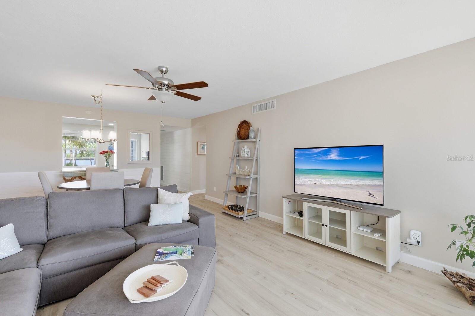 4380 EXETER DR #H202 — photo 9