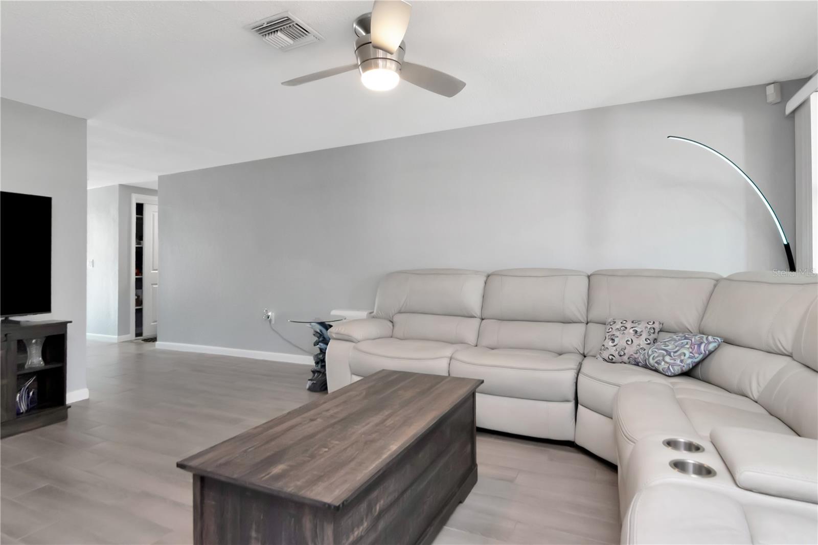 13615 STACEY DR — photo 13