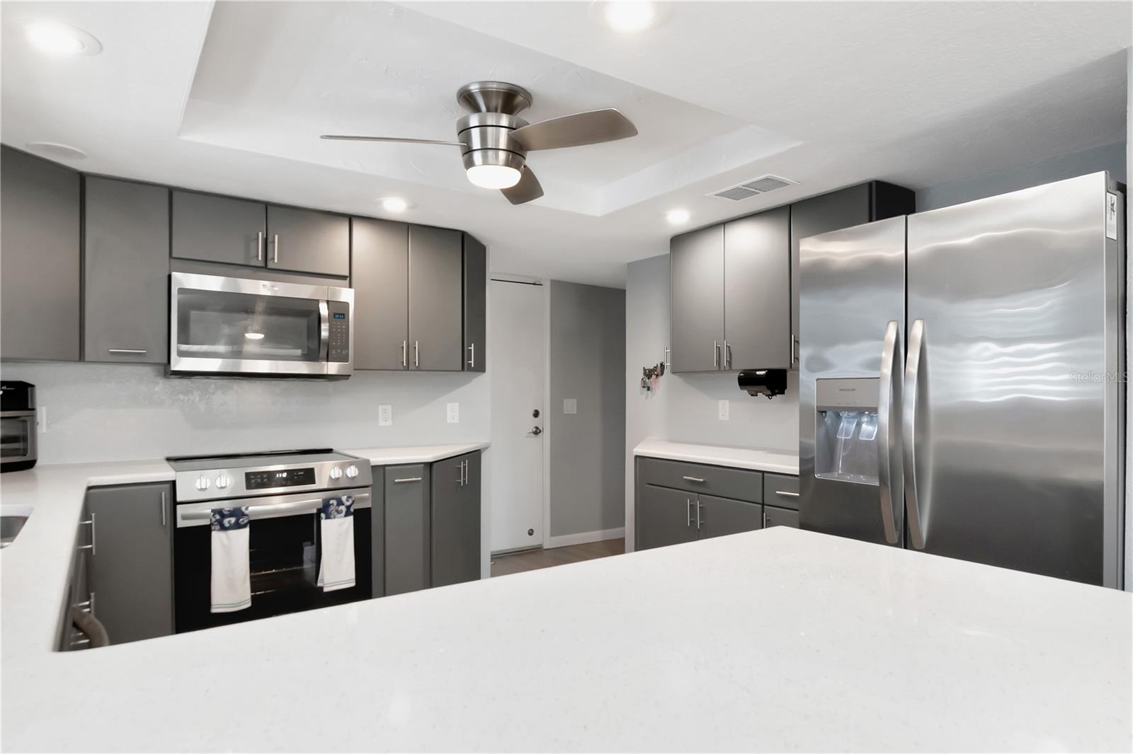 13615 STACEY DR — photo 17