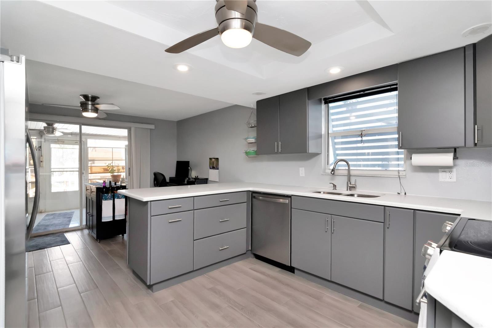 13615 STACEY DR — photo 15