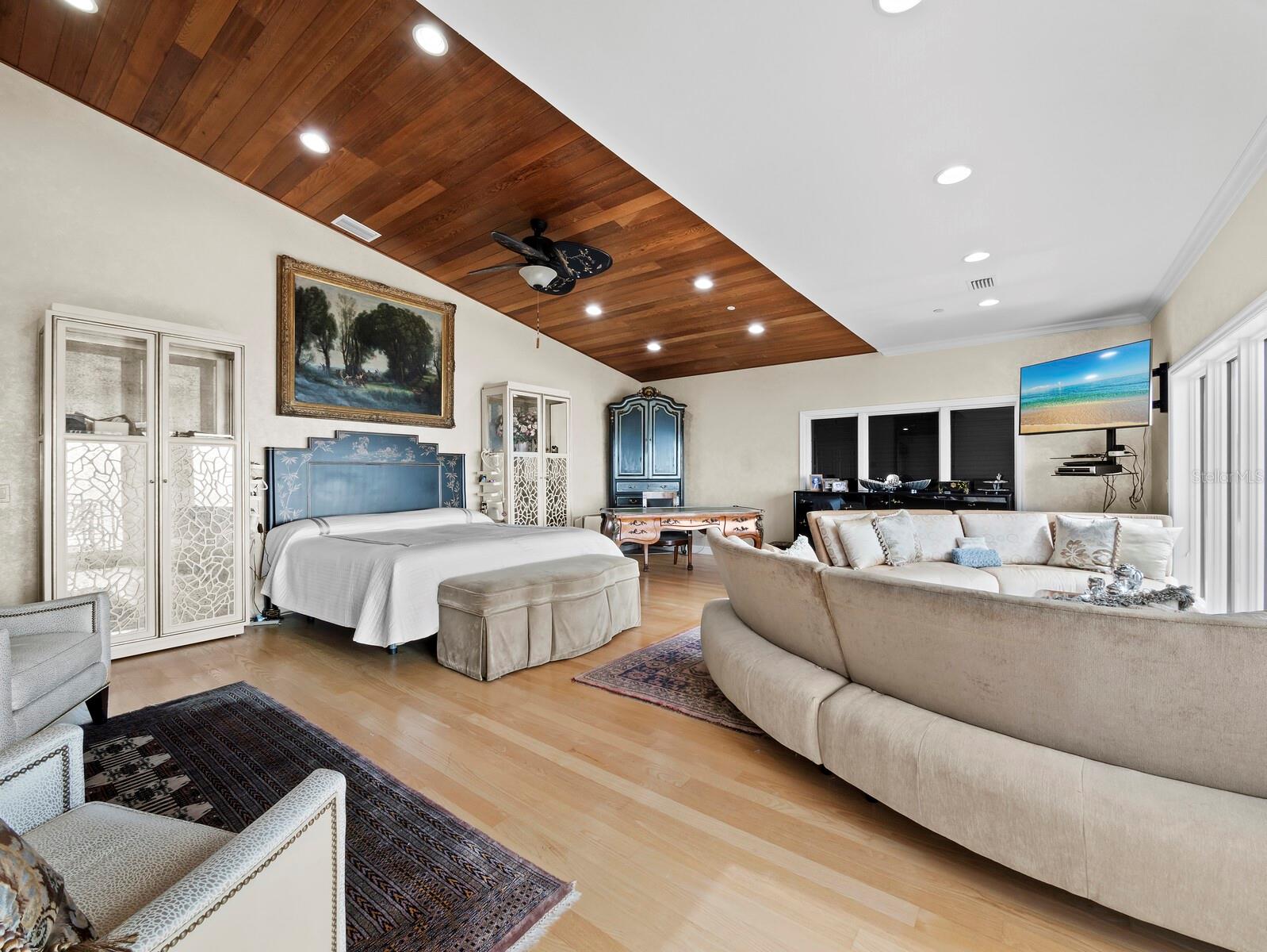 6685 GULF OF MEXICO DR — photo 28
