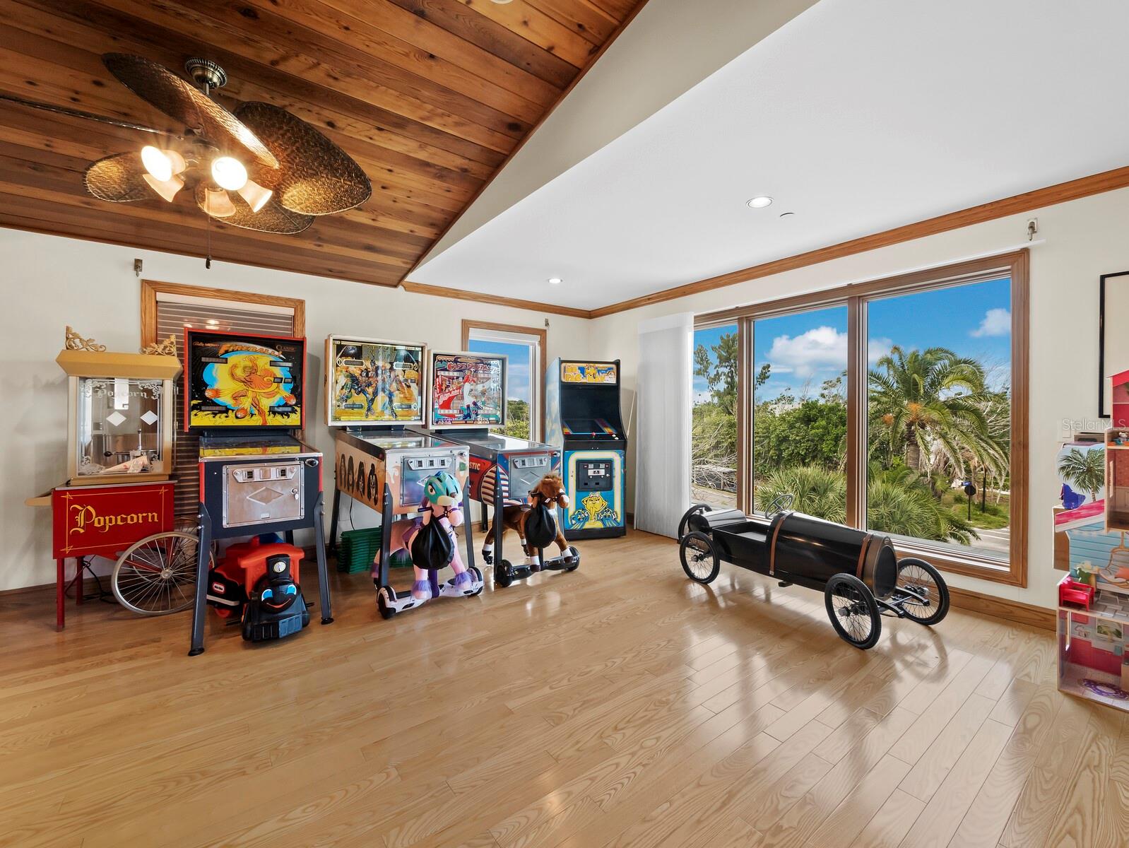 6685 GULF OF MEXICO DR — photo 65
