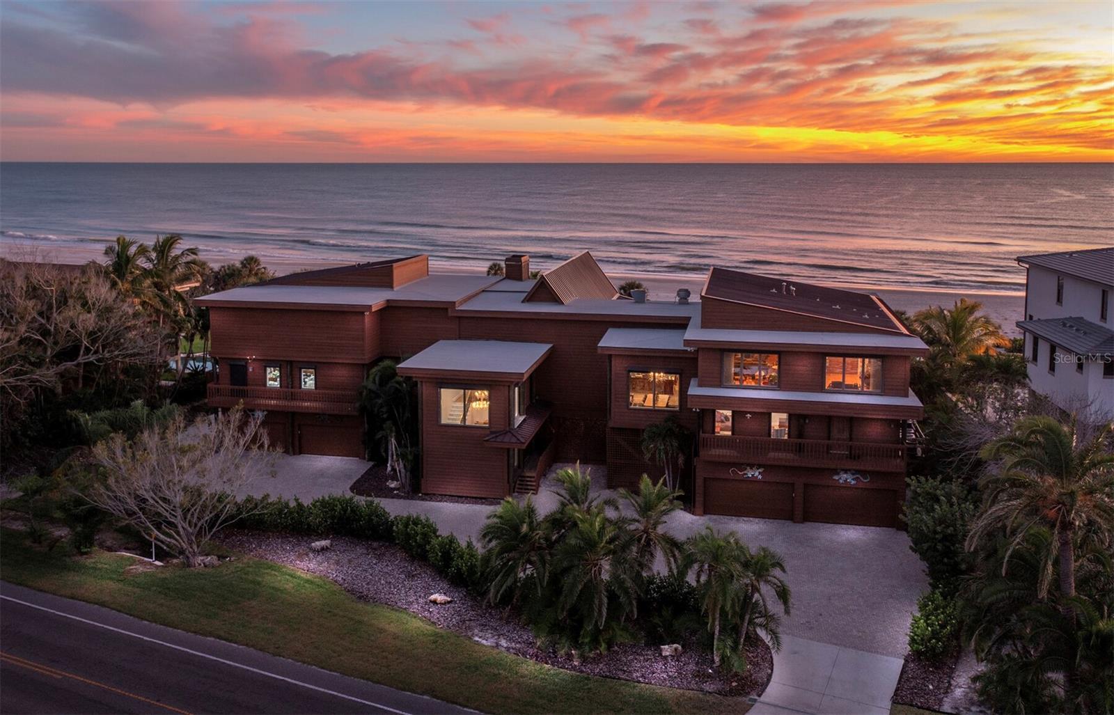 6685 GULF OF MEXICO DR — photo 2