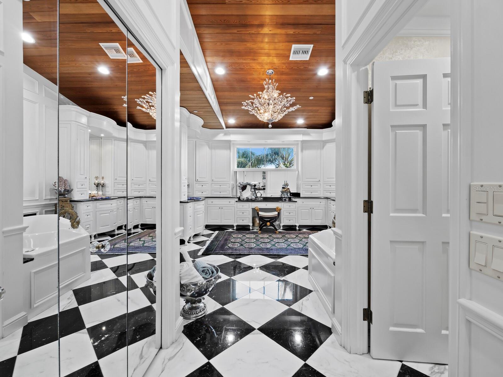 6685 GULF OF MEXICO DR — photo 34
