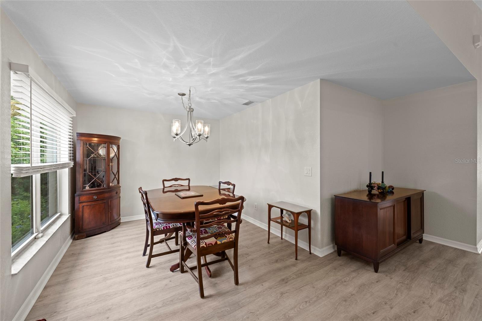 5262 RHAPSODY AVE — photo 9
