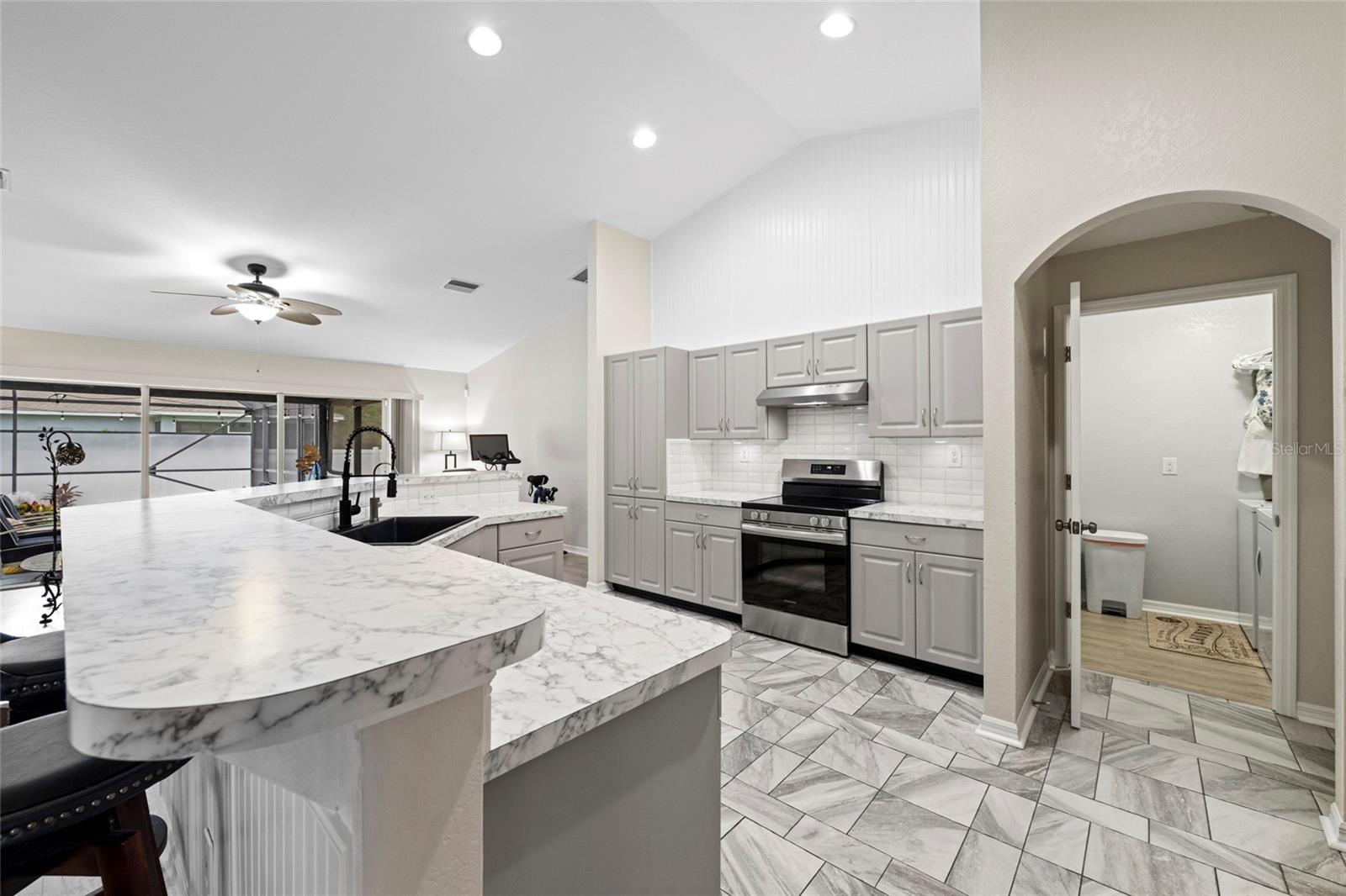 5262 RHAPSODY AVE — photo 15