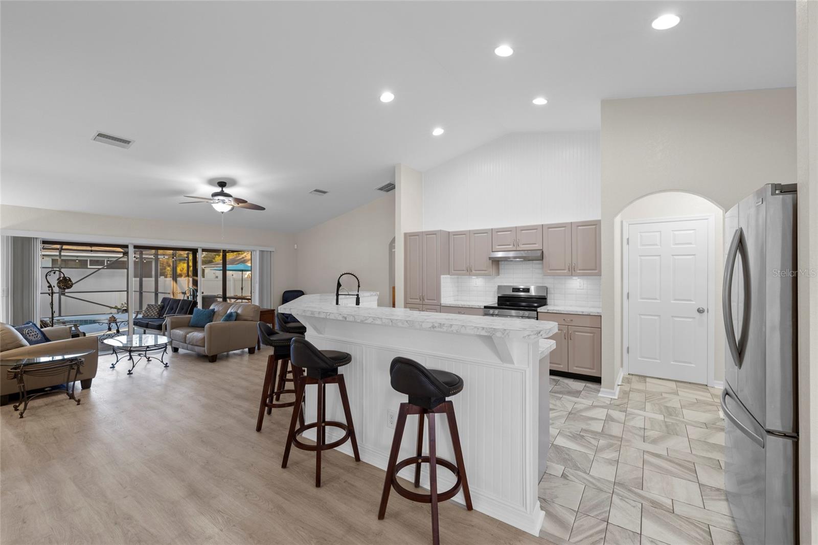 5262 RHAPSODY AVE — photo 17