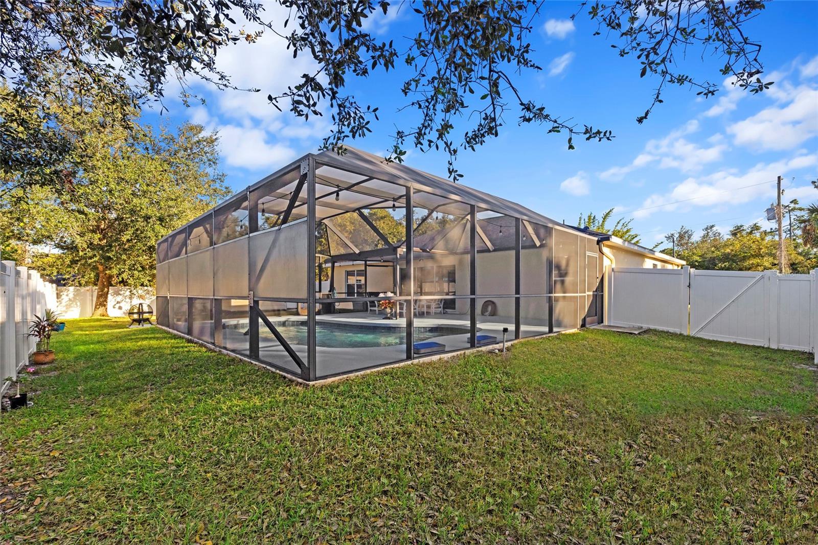 5262 RHAPSODY AVE — photo 42