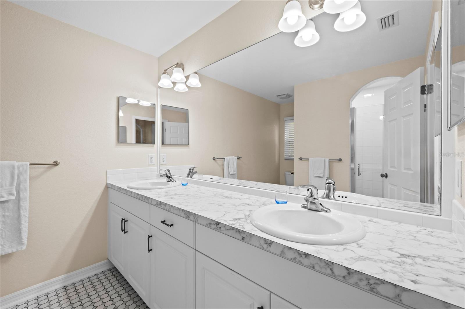 5262 RHAPSODY AVE — photo 24