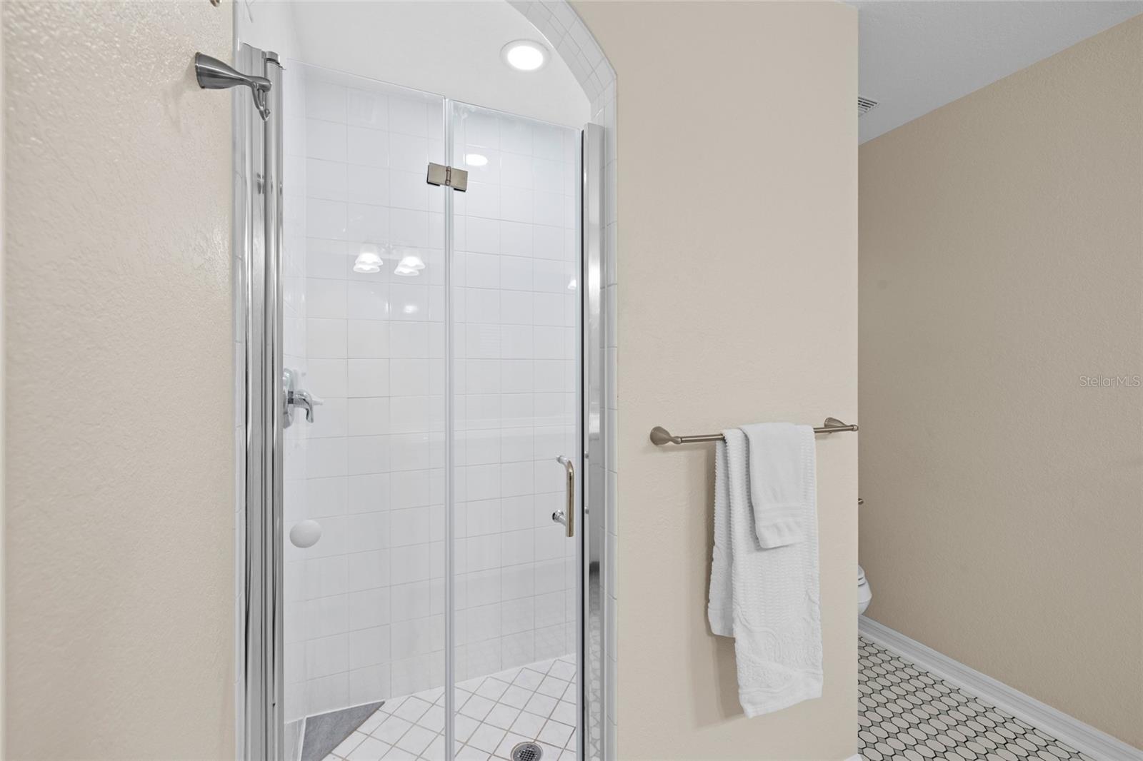 5262 RHAPSODY AVE — photo 25