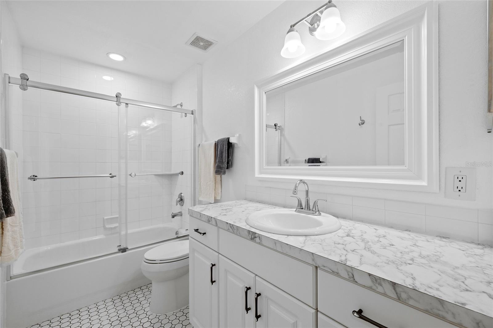 5262 RHAPSODY AVE — photo 29