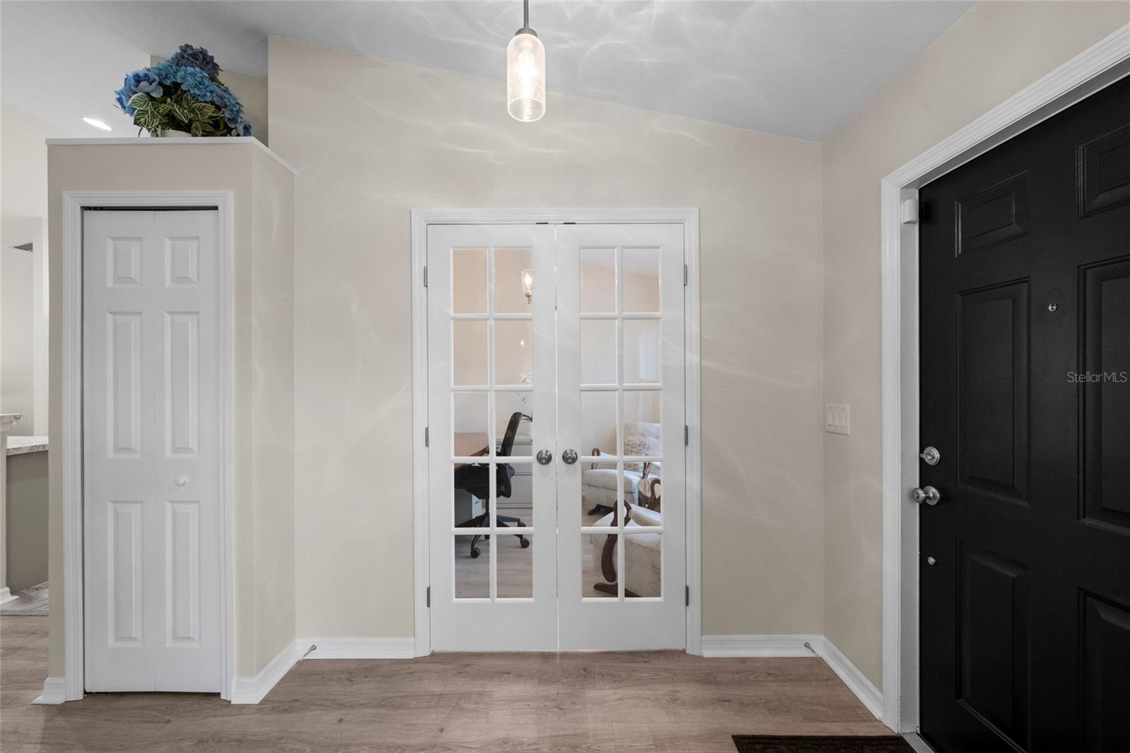 5262 RHAPSODY AVE — photo 4