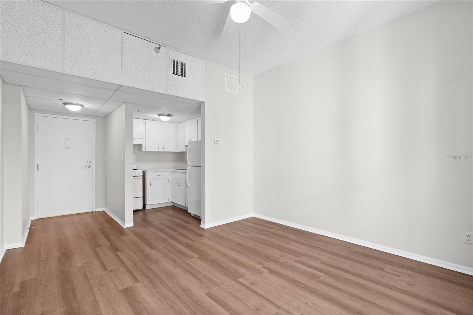 411 1ST AVE N #702 — photo 7