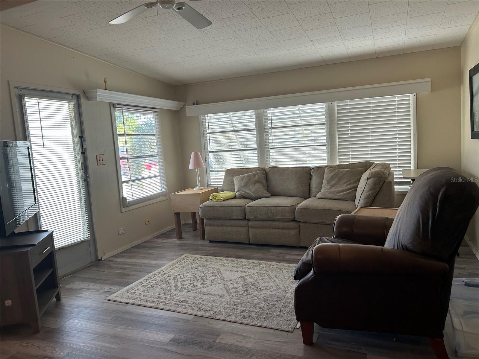 5325 BOCA RATON AVE — photo 4