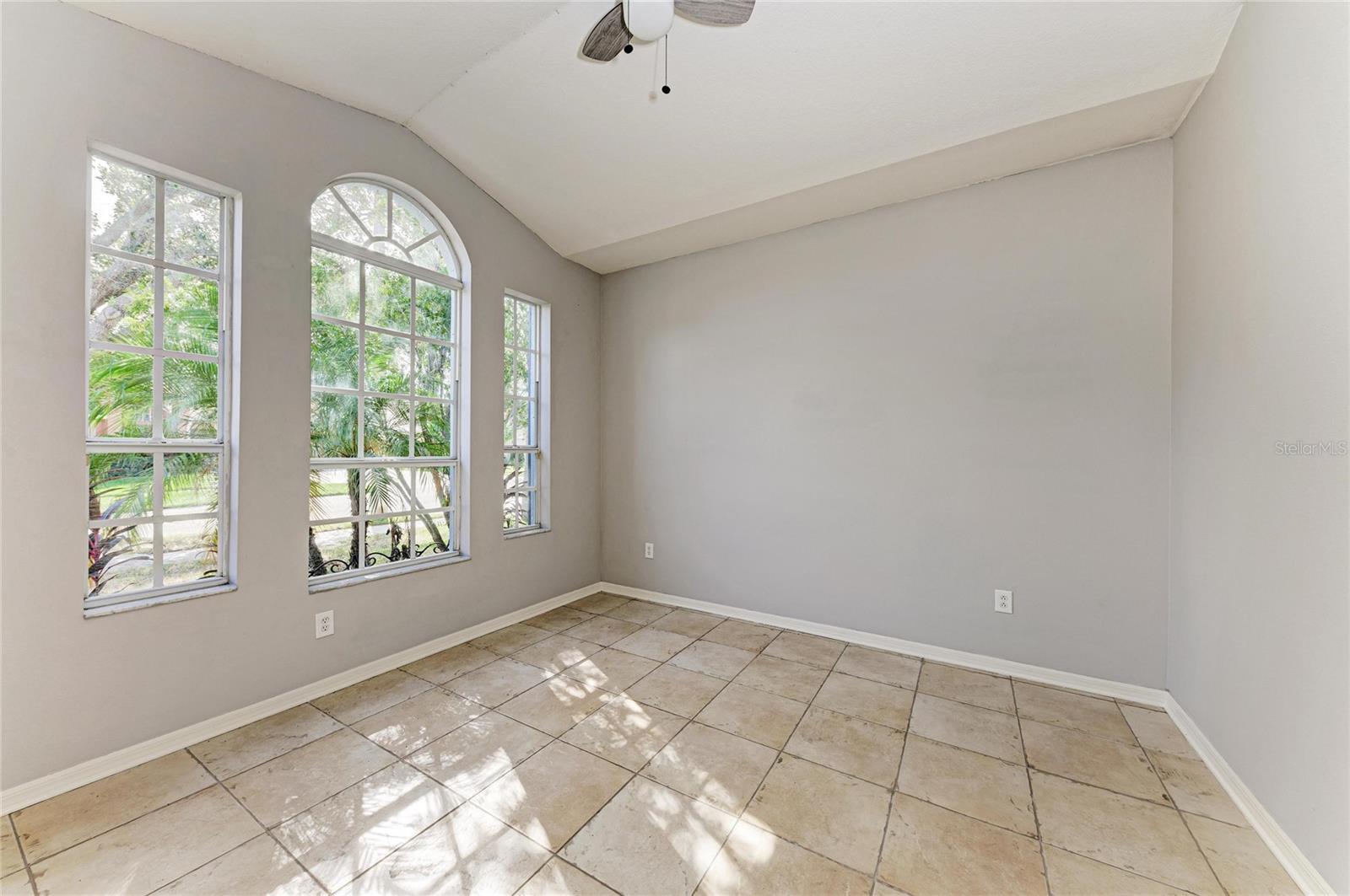 7114 CROMWELL PARK LN — photo 12