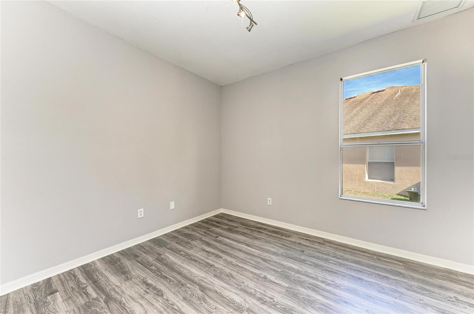 7114 CROMWELL PARK LN — photo 37