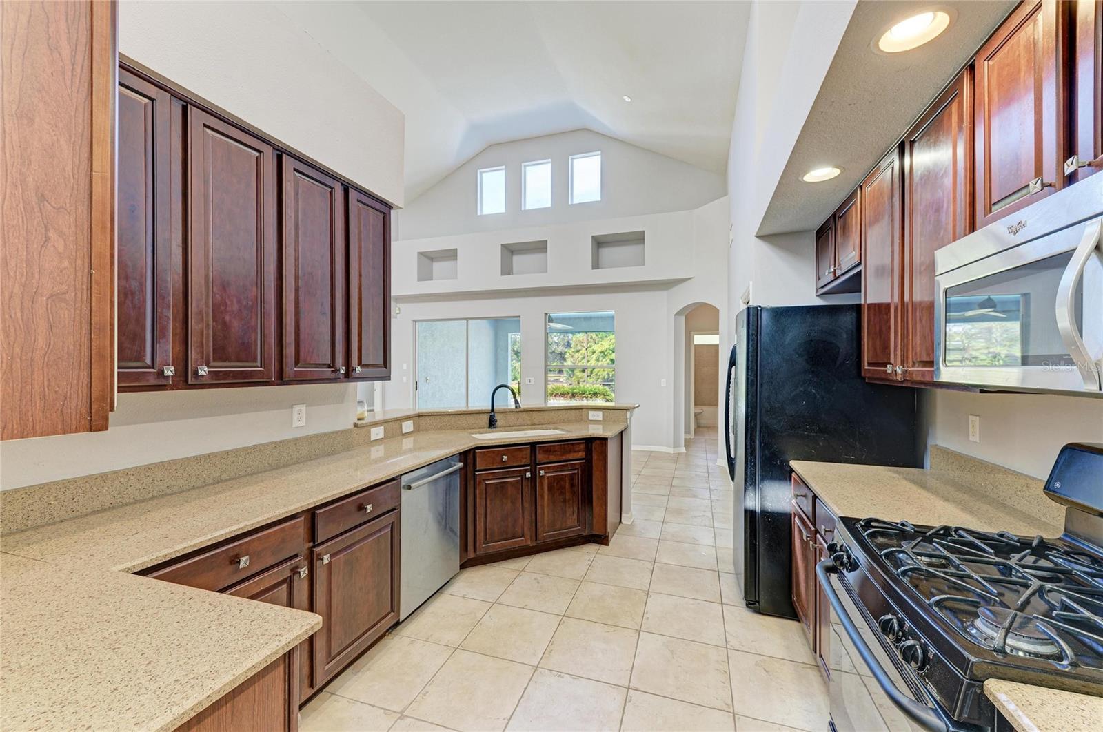 7114 CROMWELL PARK LN — photo 28
